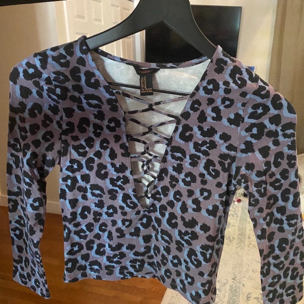 Forever 21 crop top never used